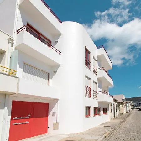 Апартаменты Liiiving In Moledo - Sea View *